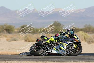 media/Nov-01-2025-CVMA (Sat) [[fc0f7531b8]]/Race 10-Formula Superbike-Supersport Open/